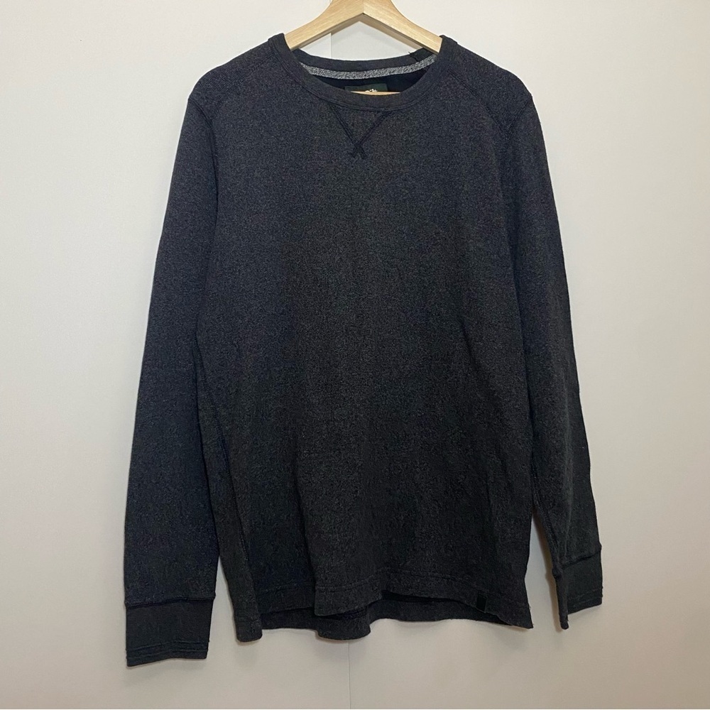 Roots unisex grey crewneck long sleeves pullover shirt size M casual cotton